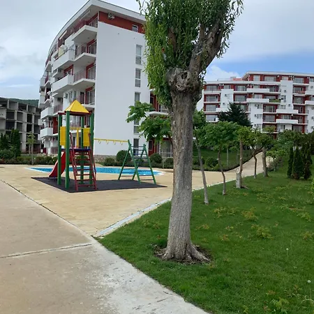 Noks- Marina- Avalonia Daire *