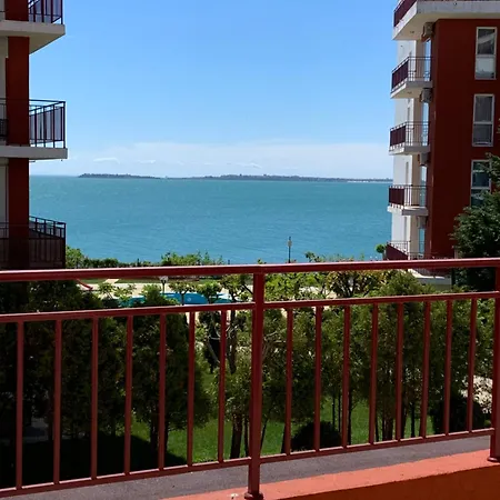 Daire Noks- Marina- Avalonia Sveti Vlas